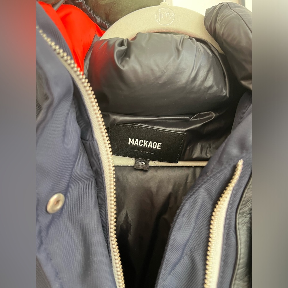 Mackage down coat. Size m - Picture 5 of 8